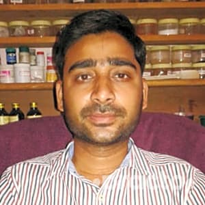 Dr. Avinash Devre